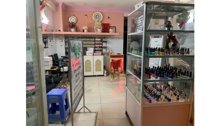 Quận 11 ! HOT HOT ! SANG RẺ TIỆM NAIL MT đường đông – MB 4m x 8m , THUÊ RẺ 9,5 tr ( cọc 12 tr ) , Tel : 0948860867 ( Chính Chủ )